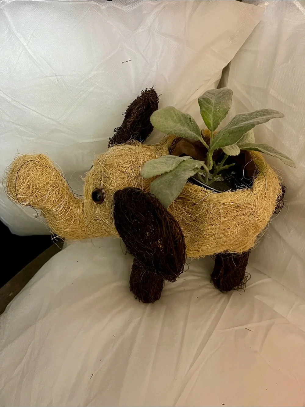 Elephant Woven Fiber Planter Basket Animal Decorative Plant Holder Rustic Décor